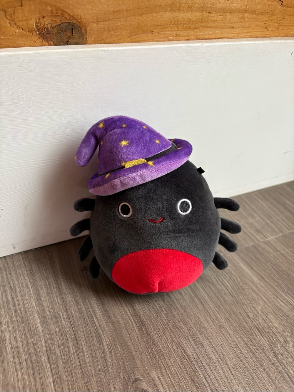 3/$25 Squishmallows Bella Spider Witch Hat Halloween Plush 5” Kellytoy